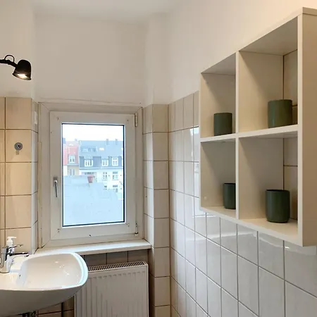 Schoene Altbauwohnung In Appartement *