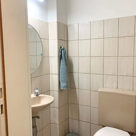 Schoene Altbauwohnung In *