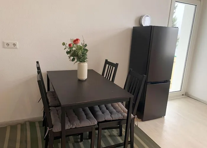 Schoene Altbauwohnung In